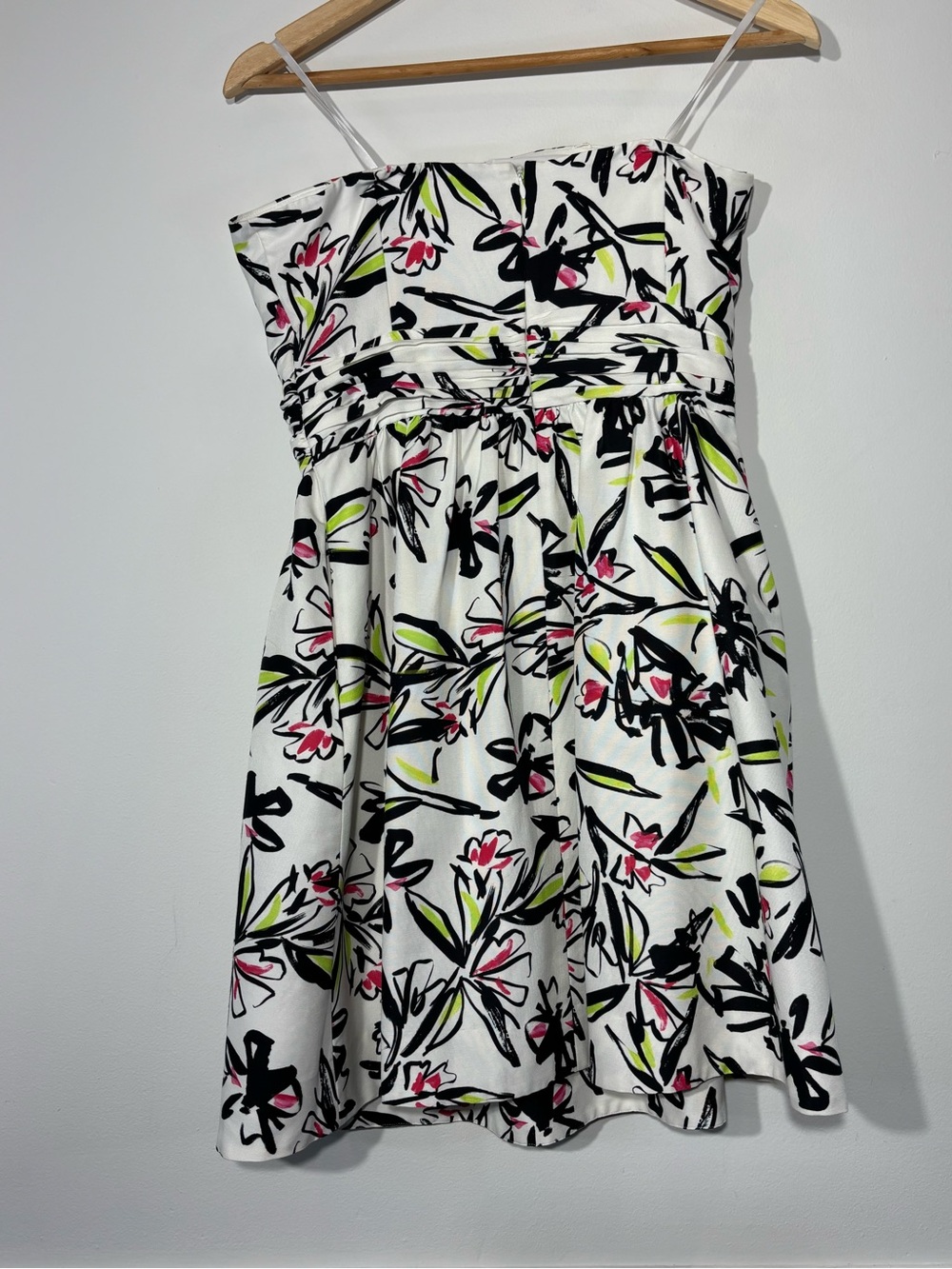 Milly Strapless Floral A-Line Dress in White, Pink and Black Size 4 - Picture 3 of 10